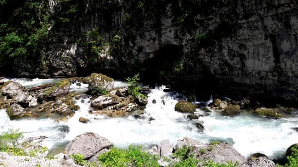 Но стоит помнить, что город и окраины полны чудесных мест