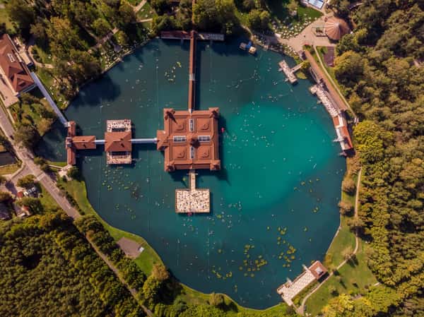 Термальное озеро Хевиз