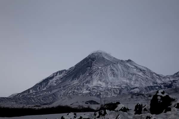 Вулкан Безымянный