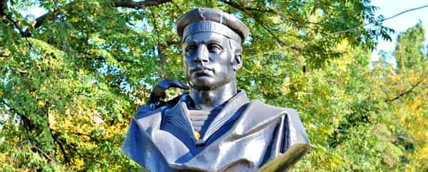 Бюст матроса Филиппова