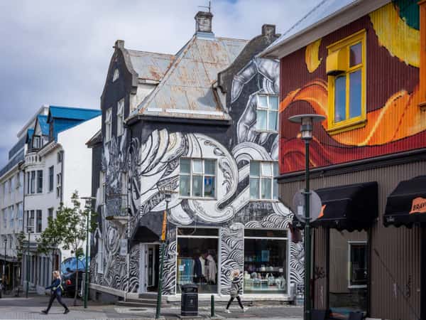 Улица Лейгавегур, Рейкьявик