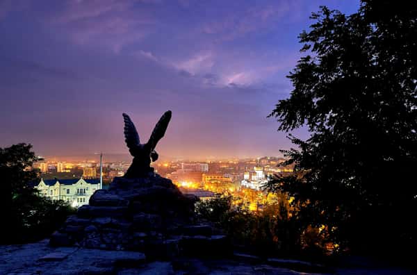 Скульптура "Орёл" в Пятигорске