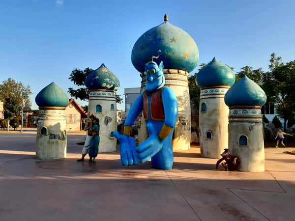 В парке сказок