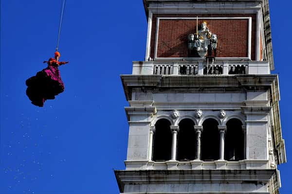 Полёт Ангела на площади Святого Марка