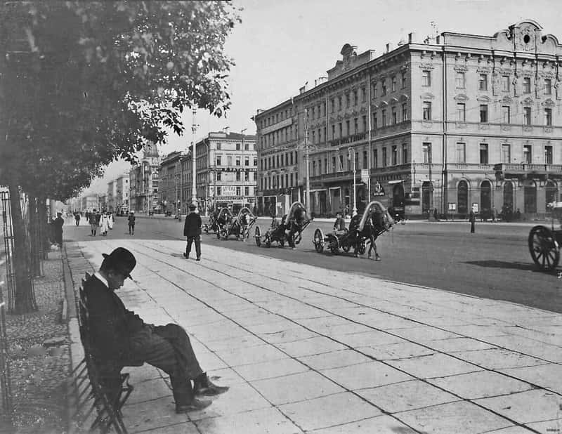 Старинная фотография санкт петербурга для детей Экскурсия - моноспектакль "Невский проспект" в Санкт-Петербурге цена 6000 ₽