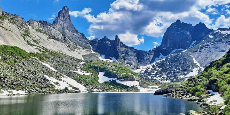 Гора парабола ергаки фото